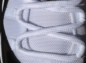jordan-11-fake-real-laces
